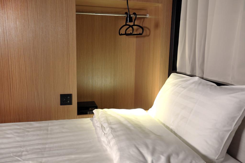 Angels Hostel Taipei Ximen Rum bild