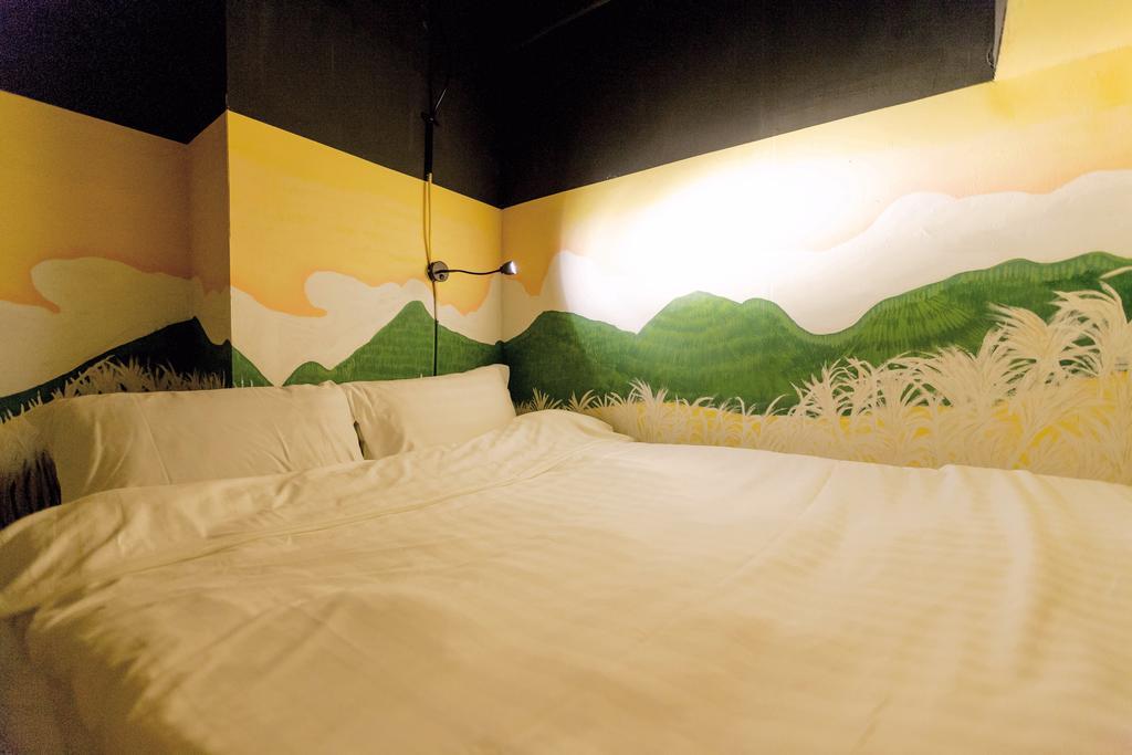 Angels Hostel Taipei Ximen Exteriör bild