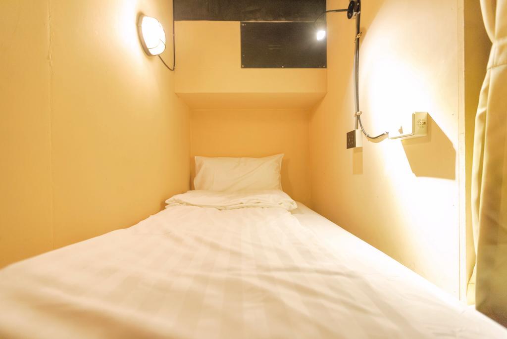 Angels Hostel Taipei Ximen Exteriör bild